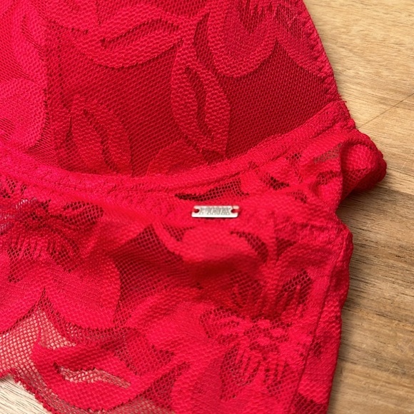 PINK ⭐️ Victorias Secret red push up  lace bra - Picture 4 of 6